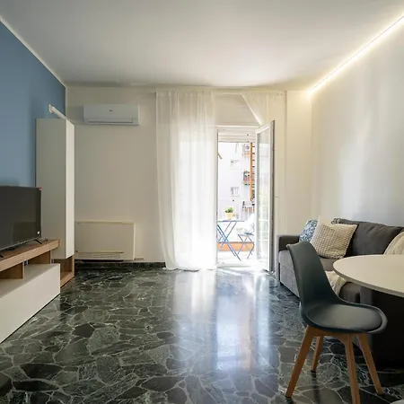 Indigo Design - Venice 2br Balcony Ac & Parking